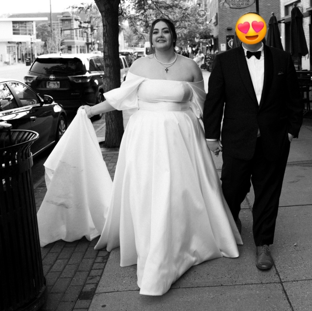 Olivia Bottega Wedding Dress Rosana Ball Gown